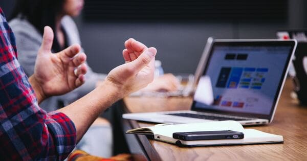 仕事の悩み・カウンセリングなら「ことり電話」へ｜カウンセラーにキャリア相談